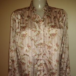 Shabby Chic. Romantic blouse.